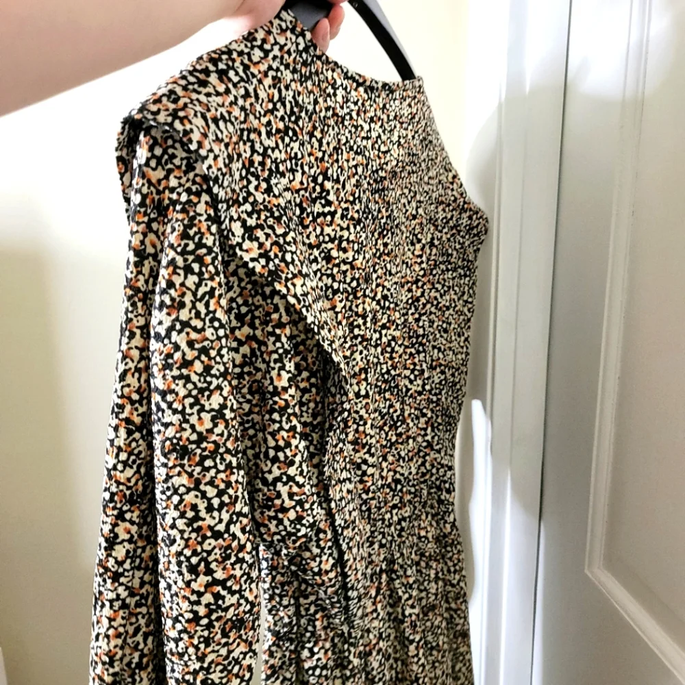 Zara Textured Dress With Ruffles TRF. M. - Picture 4 of 8